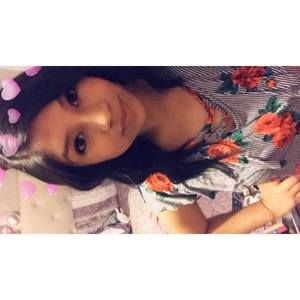 Meet your Posher, Esmeralda